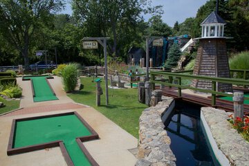 Mini-golf