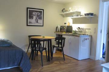 In-room dining