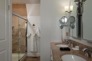 Photo 37