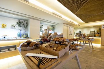 Breakfast buffet