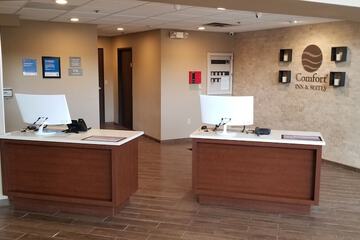 Check-in/check-out kiosk