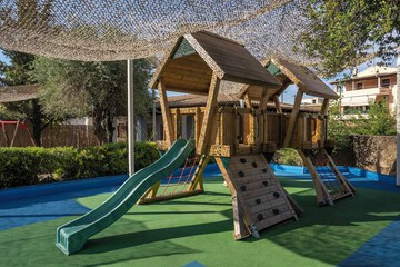Children's play area - outdoor