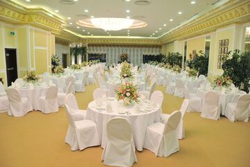 Banquet hall