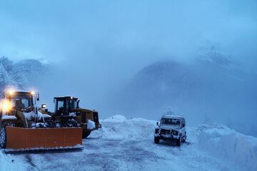 Snow and ski sports