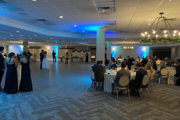 Ballroom/Hall 84 of 93