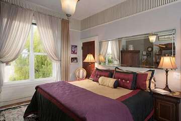 Room 26 of 35