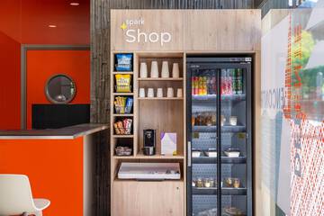 Snack bar