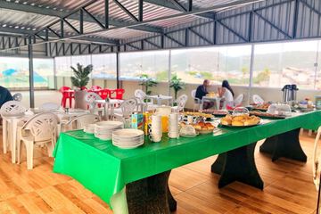 Breakfast area