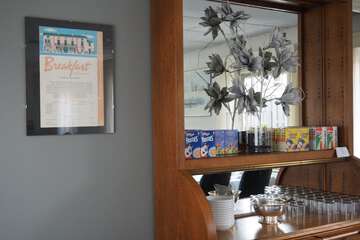 Breakfast area