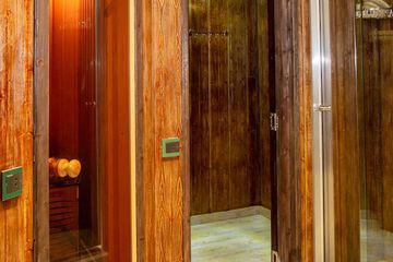 Steam room
