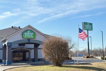Greenfield Inn & Suites Owensboro KY Airport