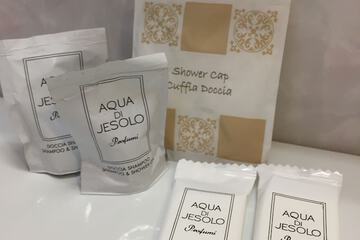 Bathroom amenities