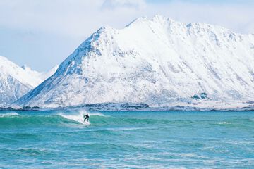 Surfing/boogie boarding