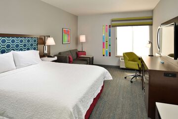 Room 4 of 25