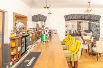 Hotel Bar