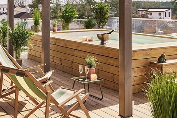 Rooftop pool