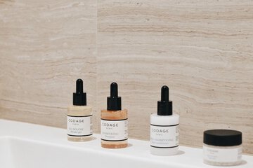 Bathroom amenities