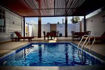 Private pool