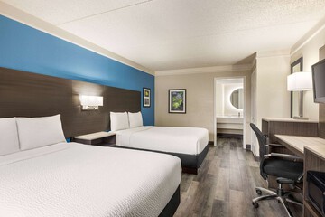 Room 15 of 32
