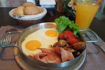 Breakfast meal
