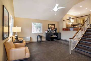 Hotel Interior 10 of 31