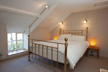 guest_rooms