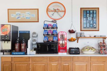 Breakfast/Coffee Service 15 of 16