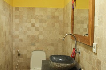 Bathroom sink