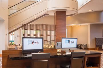 Business Center 74 of 75