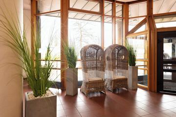 swimming pool spa