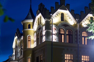 Exterior detail