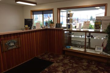 Check-in/check-out kiosk