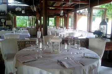 Indoor wedding