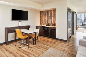 Room 46 of 94