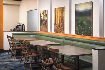 Breakfast/Coffee Service 23 of 30