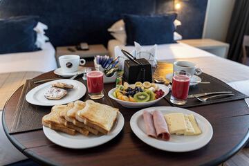 Breakfast meal