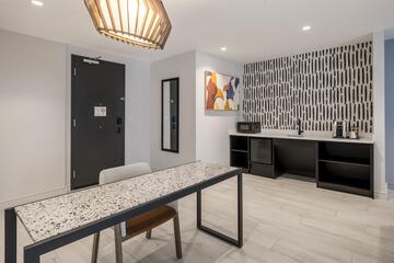Room 31 of 65