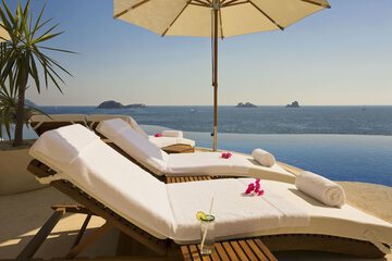 Infinity pool