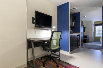 Room 34 of 59