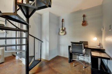 In-Room Business Center