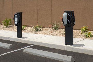 Electric vehicle charging station