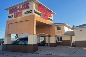 Eco-Lux Inn