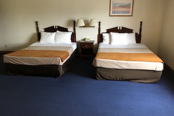Denison Inn & Suites