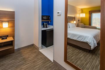Room 96 of 135