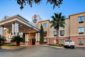 Best Western Plus Hill Country Suites