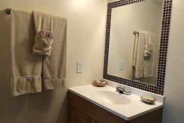 Bathroom sink
