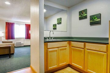 Room 26 of 37