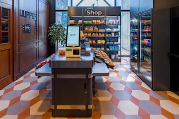 Snack bar