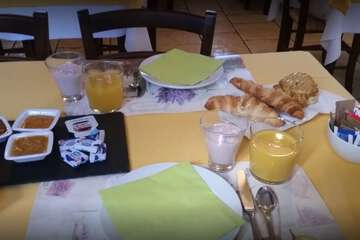 Breakfast meal