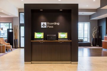 Business Center 27 of 27